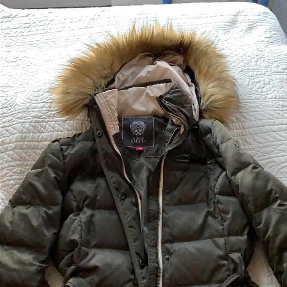 Vince Camuto Winter Puffy Jacket - Picture 3 of 6